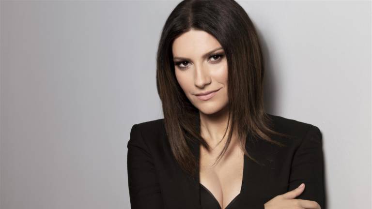 Laura Pausini se pregunta ¿Por qué yo? en una película sobre su vida.