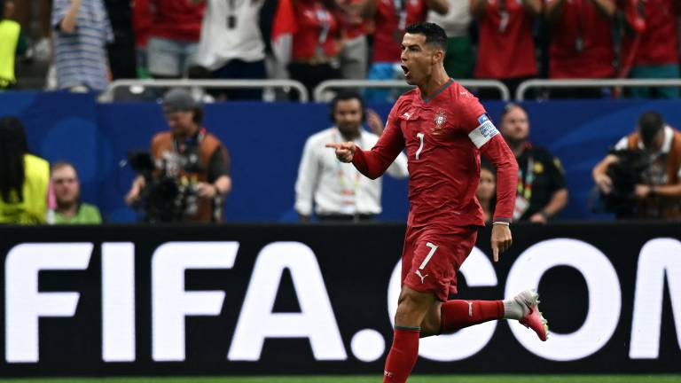 Cristiano Ronaldo celebrando el primer gol del partido entre Portugal y Uzbekistan.