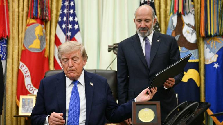 Donald Trump extiende control de redes sociales a solicitantes de visado