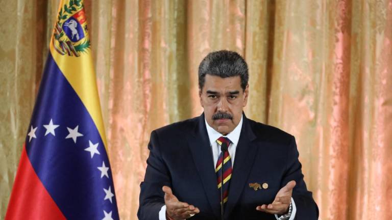 Nicolás Maduro cierra Embajada y consulados de Venezuela en Ecuador, en apoyo a México