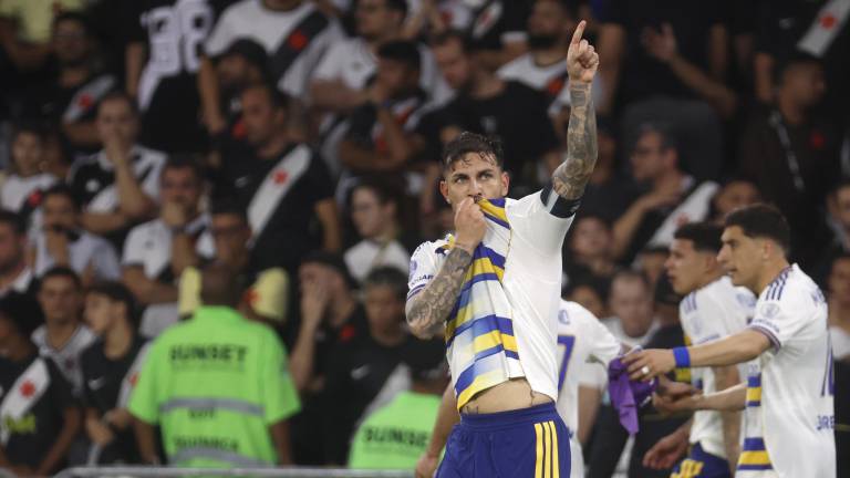 Leandro Paredes celebrando el gol de la clasificación de Boca Juniors a la final de la Copa Sudamericana 2026.