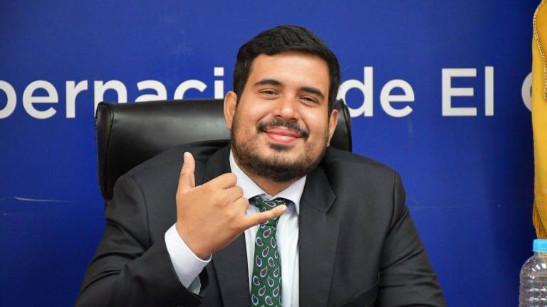 Renuncia el gobernador de El Oro, Fulton Serrano, en solidaridad con los bananeros