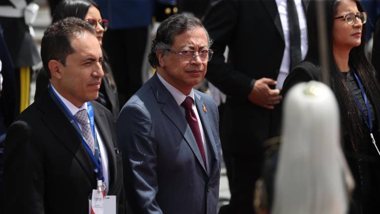 Gustavo Petro durante su visita a Ecuador.