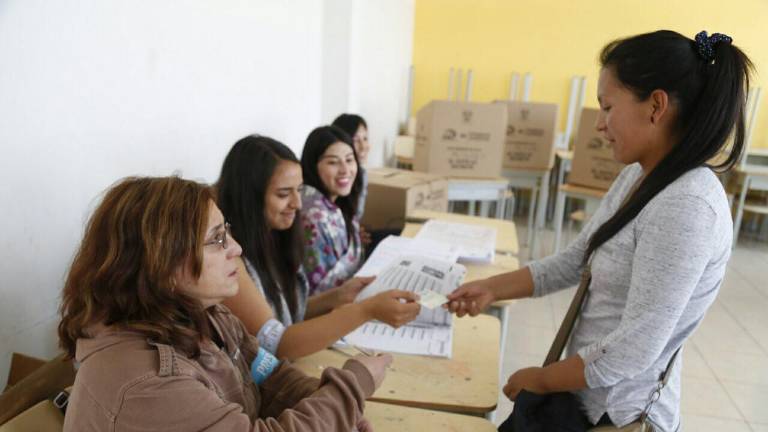 Consulta popular 2025: ¿Cómo puedo consultar mi lugar de votación y saber si estoy en mesa?