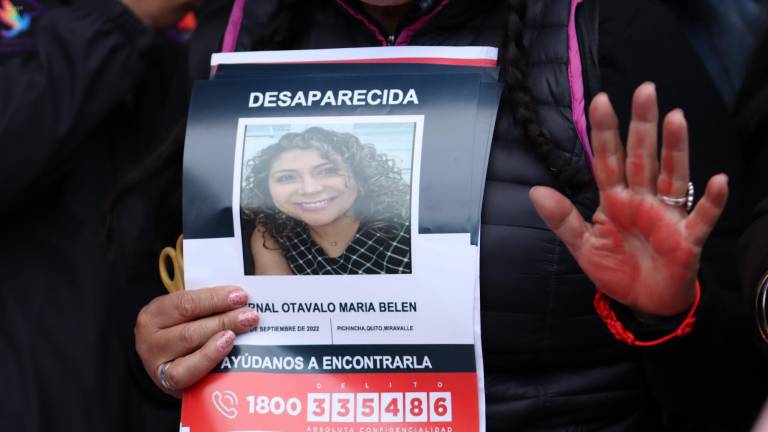 Protesta por muerte de María Belén Bernal llega al corazón de Policía: asesinos