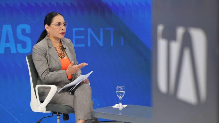 CNE denuncia a candidatos de ADN por infracciones tras entrega de cocinas de inducción durante la campaña