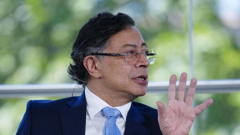 El presidente Colombia, Gustavo Petro durante la segunda entrega de 'Los Desayunos' de RTVE y la Agencia EFE celebrado este viernes en Barcelona. EFE/ Alejandro Garcia