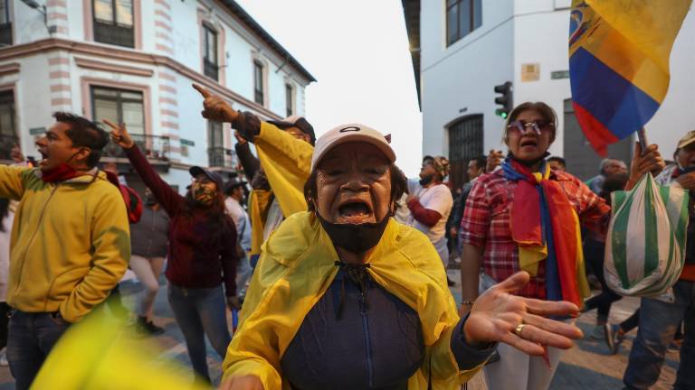 Miles de personas se manifestaron este jueves contra el Gobierno de Guillermo Lasso, en Quito.