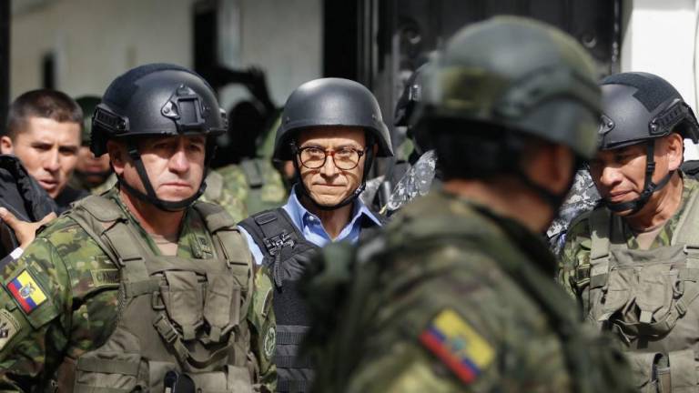 Excandidato presidencial Christian Zurita se va de Ecuador por amenazas contra su vida