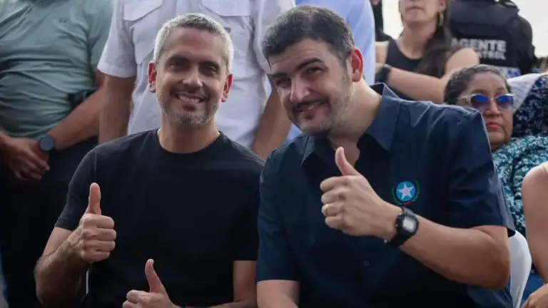 El asambleísta, Raúl Chávez, y el alcalde de Guayaquil, Aquiles Alvarez.