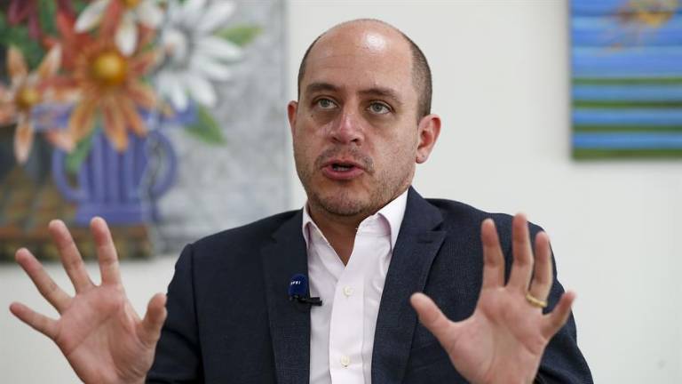 Dimite el ministro de Producción y Comercio, Julio José Prado, a menos de dos meses de elecciones