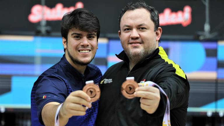 Cuarteto ecuatoriano obtuvo medalla de bronce en el Campeonato Sudamericano de bolos de Lima