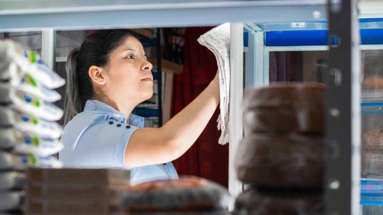 La debilidad de la economía, la inseguridad, la crisis energética y una población que está limitando su consumo afectan severamente al sector comercial.
