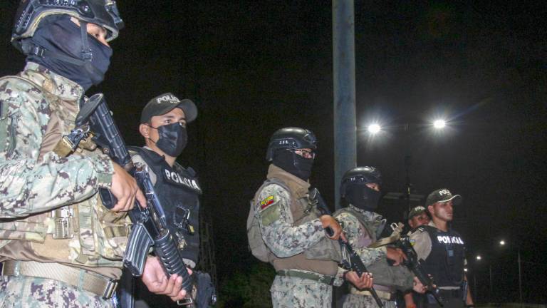Más de 1.700 detenidos por la Policía en siete días de toque de queda nocturno en Ecuador