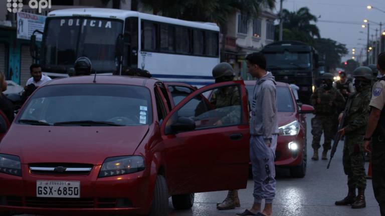 Fuerzas Armadas realizan operativos de control en Durán, Guayas.