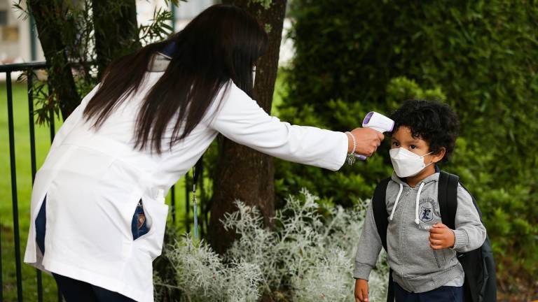 Ecuador ante el dilema del retorno escolar tras 15 meses de clases virtuales