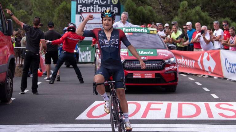 Carapaz gana la 12ª etapa de la Vuelta ciclista a España: Feliz de volver a las buenas sensaciones