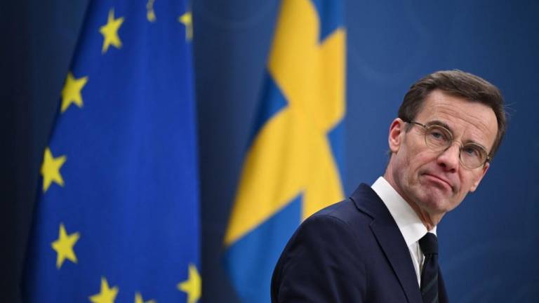 El primer Ministro sueco, Ulf Kristersson, asiste a una conferencia de prensa después de que el parlamento húngaro votara sí para ratificar la adhesión de Suecia a la OTAN.