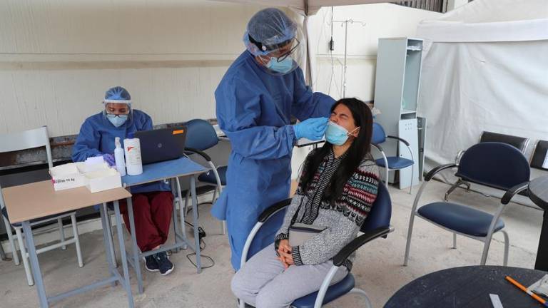 Ecuador suma más de dos centenares de contagios de COVID-19 en un día