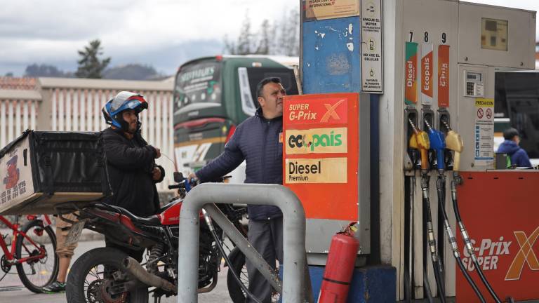 Gasolinas volverán a bajar desde este 12 de agosto: ¿en cuánto quedarían los precios?