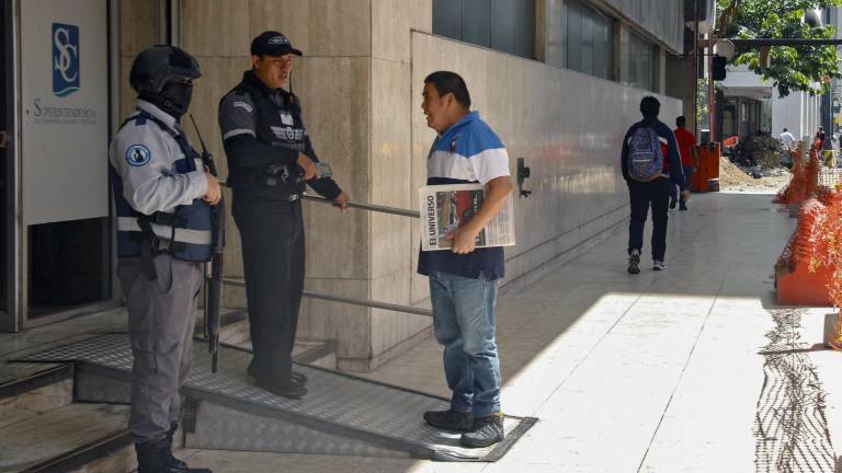 Arriesgamos la vida por muy poco: los guardias, el eslabón más débil de la seguridad privada en Ecuador