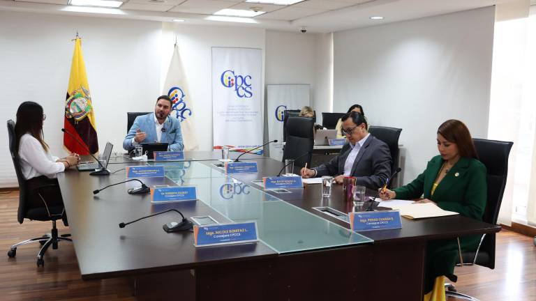 Fotografía que muestra una sesión extraordinaria del Pleno Consejo de Participación Ciudadana