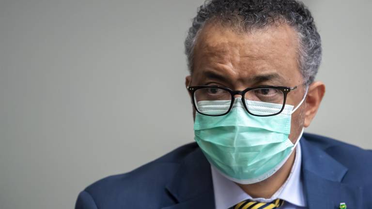 Director de la OMS advierte que la pandemia todavía está “lejos de su final”