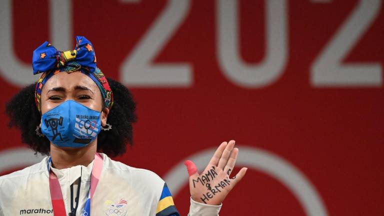 Neisi Dajomes, la ecuatoriana que levanta peso que vale oro y la emotiva historia de su dedicatoria