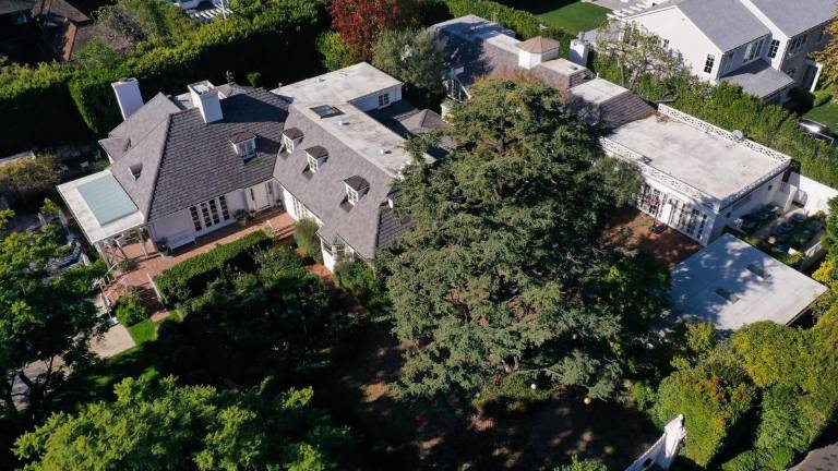 Fiesta navideña y una discusión: esto pasó antes del brutal crimen de Rob Reiner y su esposa; que dejó en prisión a su hijo