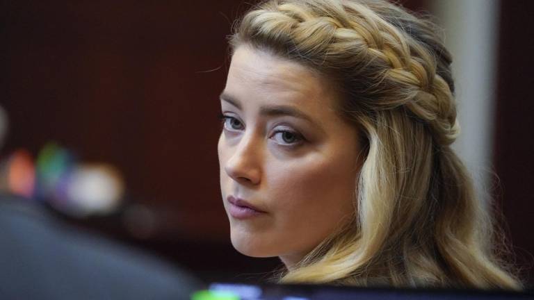 Amber Heard durante el juicio por difamación de seis semanas contra Johnny Depp.