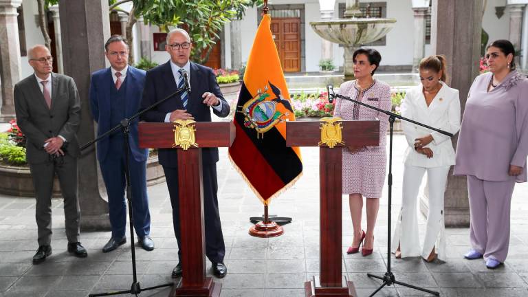 Noboa recibe en Quito a los alcaldes de Hamburgo, Rotterdam y Amberes para abordar problemática del narcotráfico