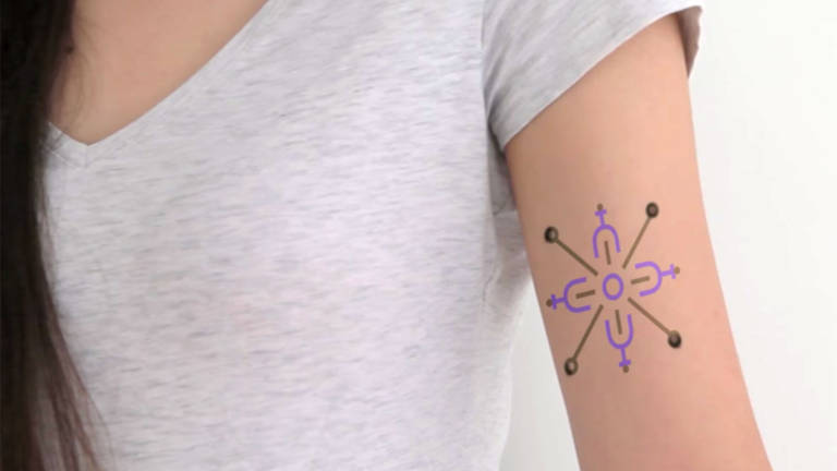 Los tatuajes inteligentes que podrían salvarle la vida
