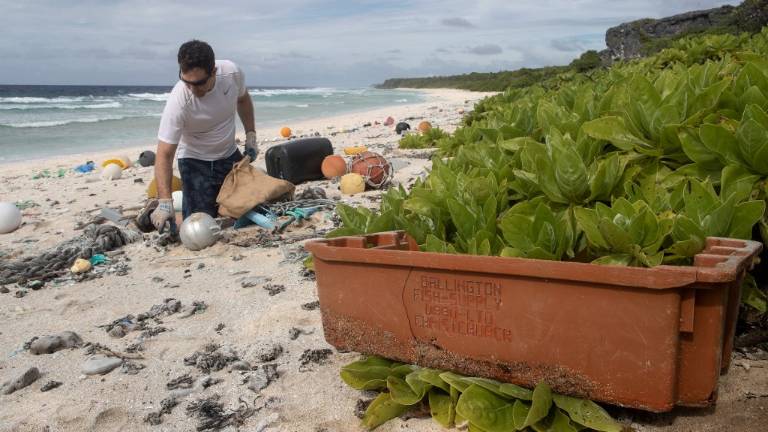 La Isla Henderson, en el Pacífico, paraíso arruinado por el plástico