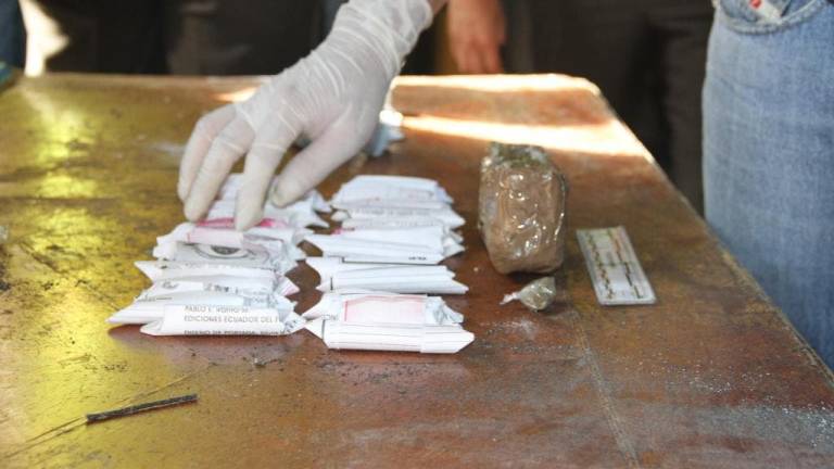 Decomisan juegos pirotécnicos a fabricantes ilegales