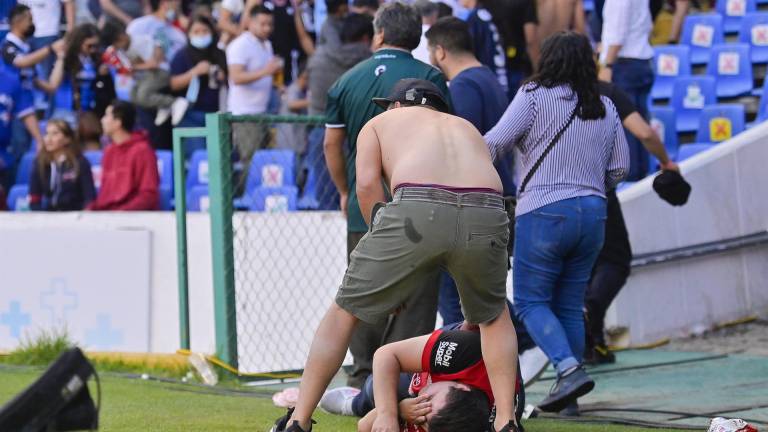 Al menos 22 heridos por violencia en partido de fútbol en México