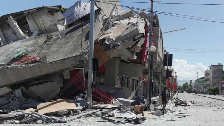 VIDEOS: Así fue el terremoto en Filipinas en el que ya se reportan más de 35 muertos