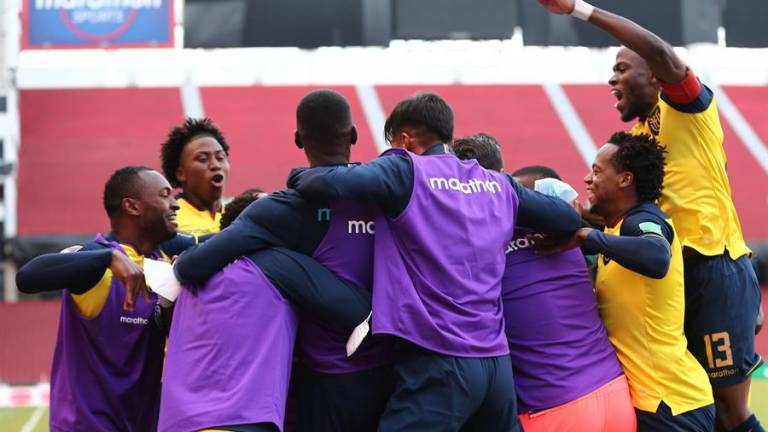 Ecuador logra su primera victoria en eliminatorias frente a Uruguay