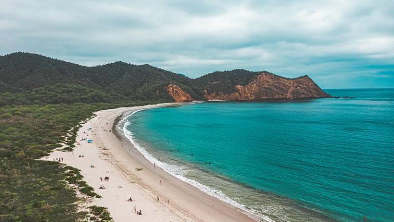 Incautan más de una tonelada de droga en playa Los Frailes: cinco personas intentaron huir pero fueron capturadas