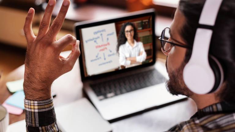 Gobierno lanza becas tecnológicas en alianza con Google: ¿Quiénes puede aplicar y cuáles son los requisitos?