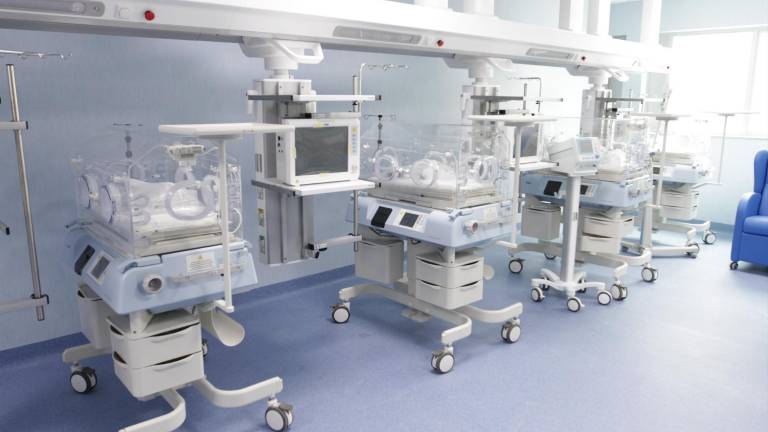 Separan a médicos en el Hospital de Ceibos por posible mala praxis en caso de bebé prematuro