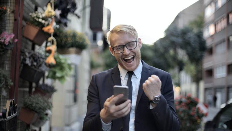 Horóscopo martes 14 de noviembre: Tauro, Géminis, Virgo y Sagitario, sorpresas en el trabajo