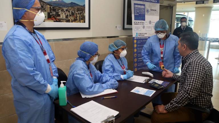 Suben a siete los infectados por nuevo coronavirus en Ecuador