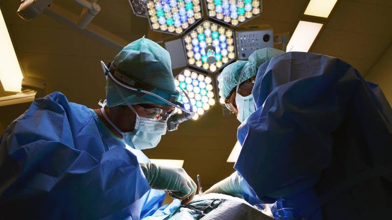 Cirugías gratuitas en Manta: se abre convocatoria para personas con paladar hendido