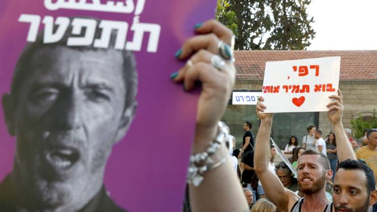 Piden destituir a ministro israelí por "terapias" para homosexuales
