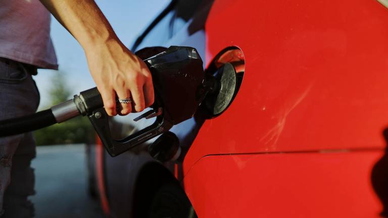 Nuevos precios de combustibles rigen desde este 12 de diciembre