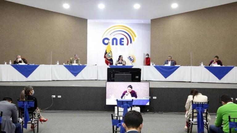 Juez del TCE revela supuesta reunión &quot;de alto nivel&quot; entre vocales del CNE y dirigentes políticos en Guayaquil