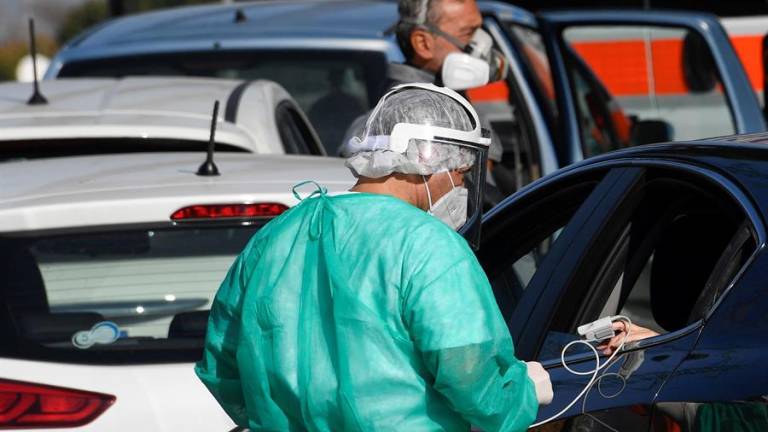Italia se encuentra al borde de sufrir &quot;una tragedia nacional&quot;: médicos reclaman medidas &quot;rápidas&quot;
