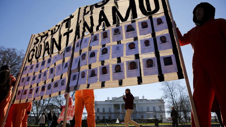 Menos de 100 presos en Guantánamo, se prepara su cierre