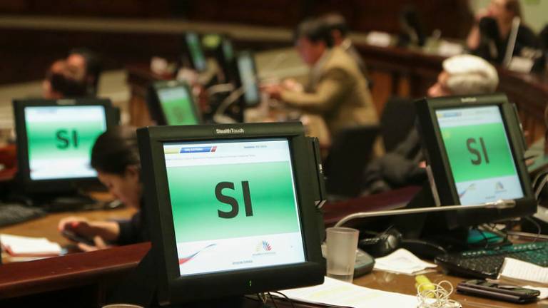 Proyecto de reformas tributarias irá al Registro Oficial