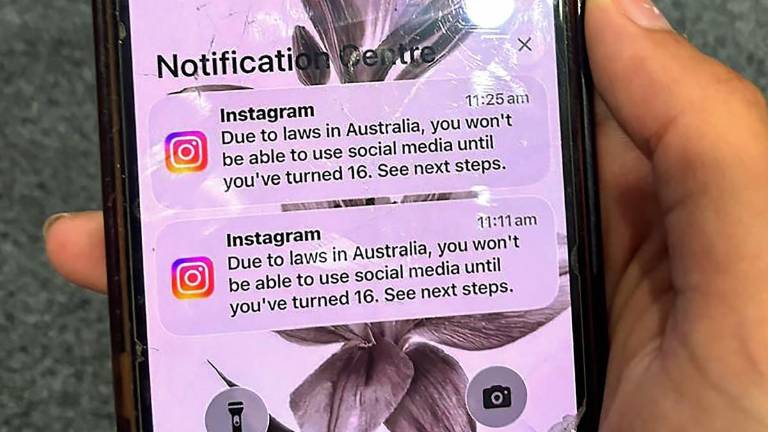 Australia se convierte en el primer país en prohibir las redes sociales a menores de 16 años: adiós TikTok e Instagram